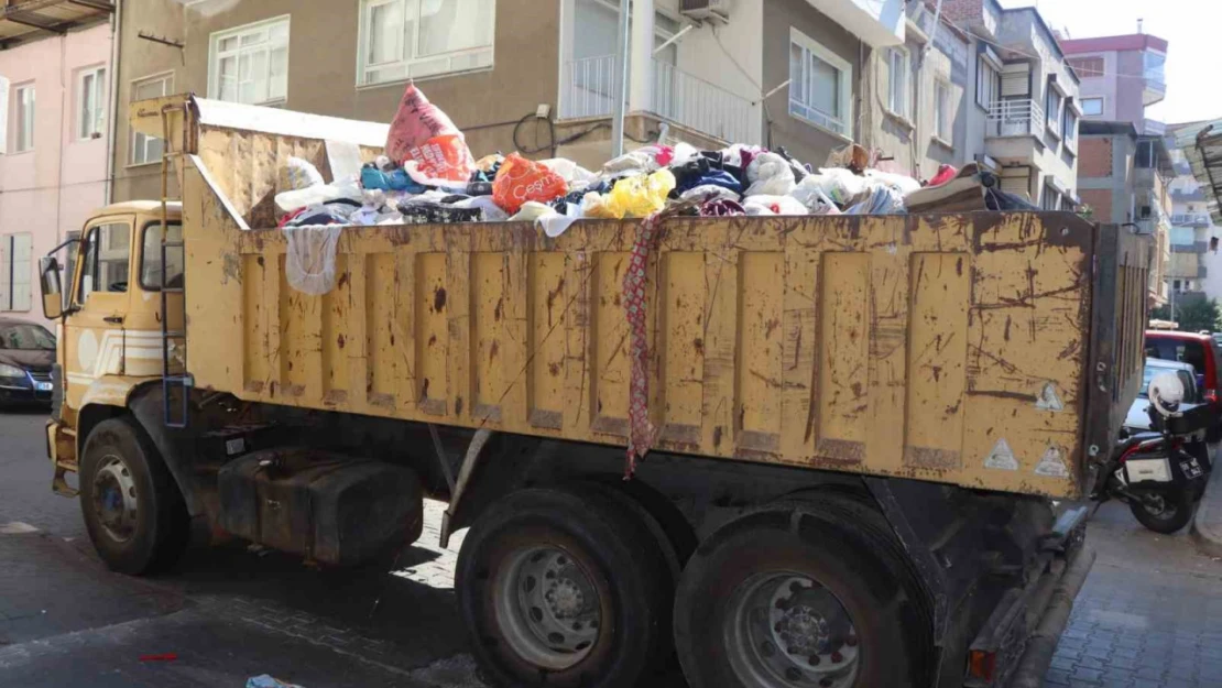 Nazilli Belediyesi'nden çöp eve müdahale