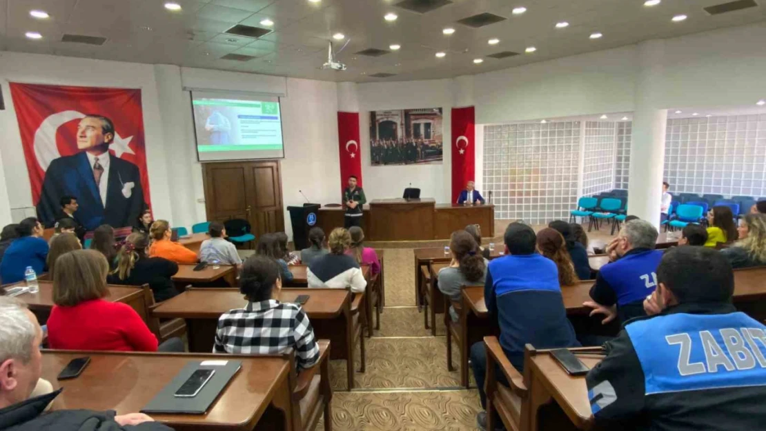 Nazilli Belediyesi'nden uyuşturucuyla mücadele semineri