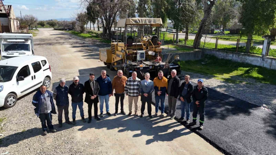 Nazilli'de atıl makineler tamir edildi, ilk asfalt serimi başladı