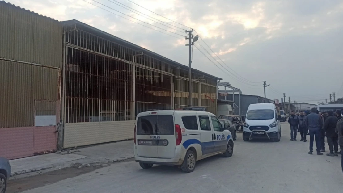 Nazilli'de, çatıdan düşen işçi hayatını kaybetti