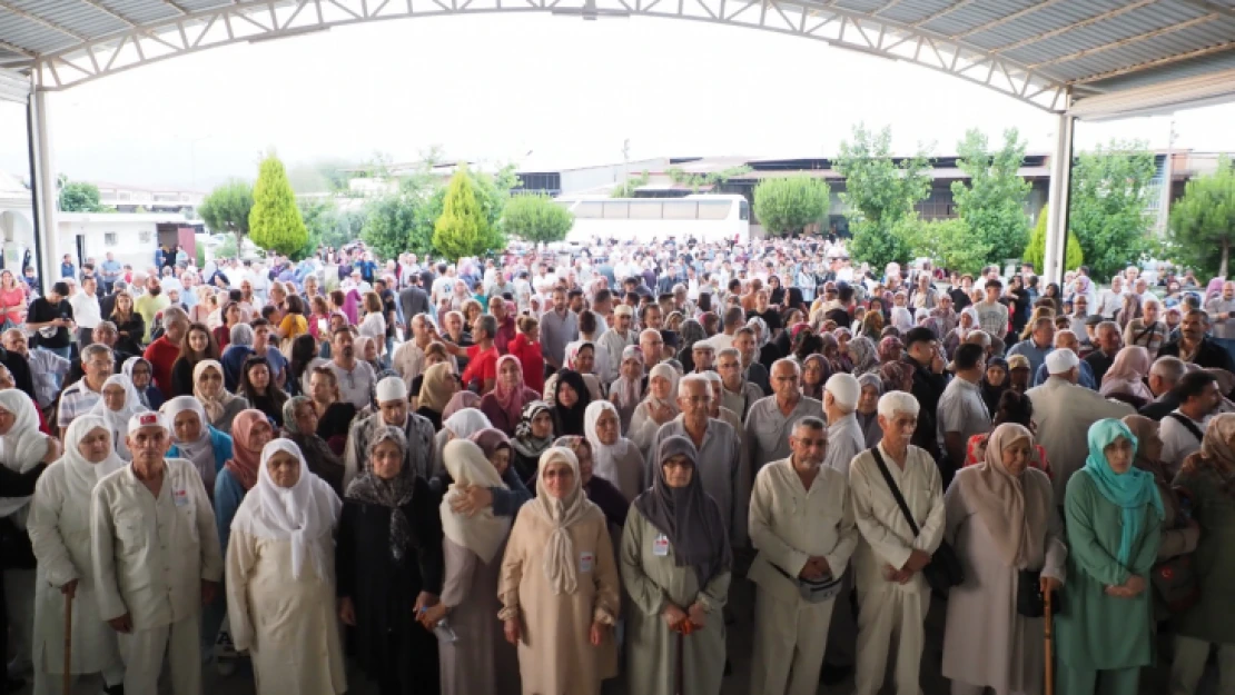 Nazilli'de ilk hac kafilesi uğurlandı