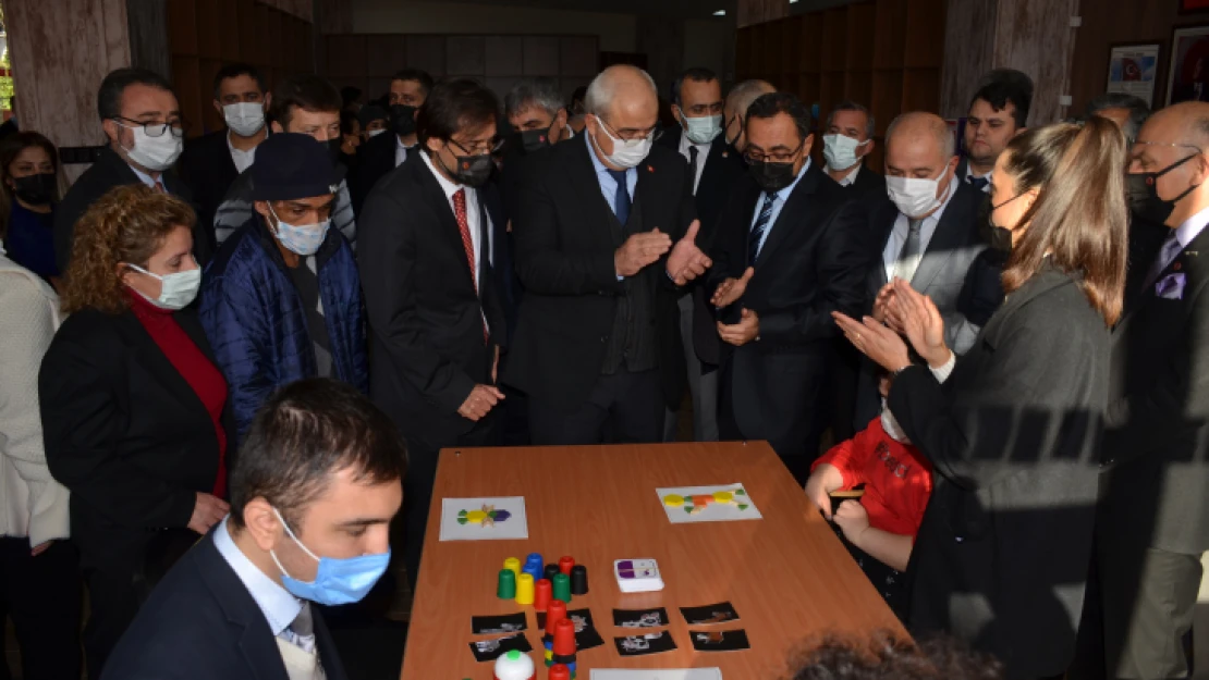 Nazilli'de 'Yetişkin Özel Eğitim Kurs Merkezi' açıldı