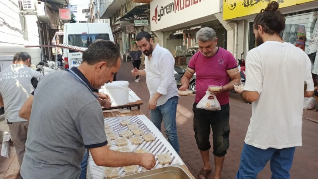 Nazilli esnafından 3 bin kişilik aşure hayrı