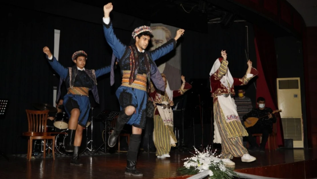 Nazilli Menderes Anadolu Lisesi, kültürün tadını çıkarıyor