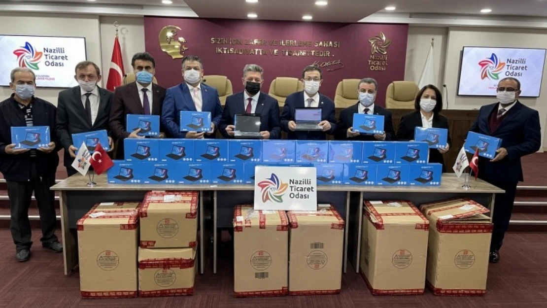 Nazilli Ticaret Odası, klavyeli tablet bilgisayar dağıtımı gerçekleştirdi