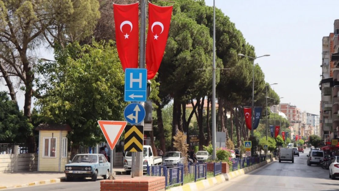 Nazilli, Türk Bayrakları ile donatıldı