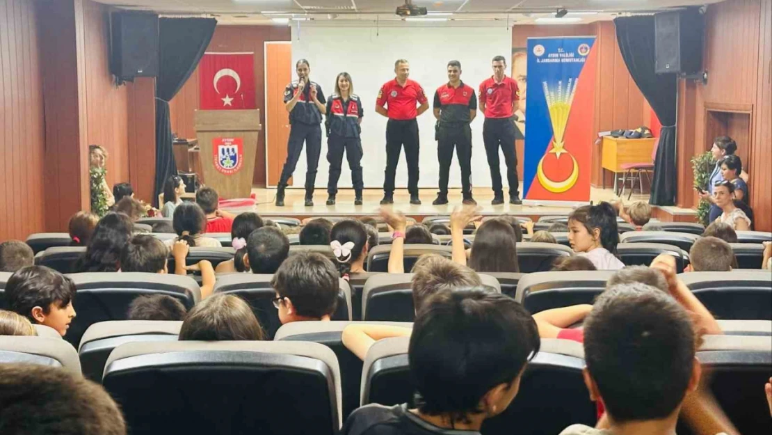 Öğrencilere jandarma mesleği tanıtıldı