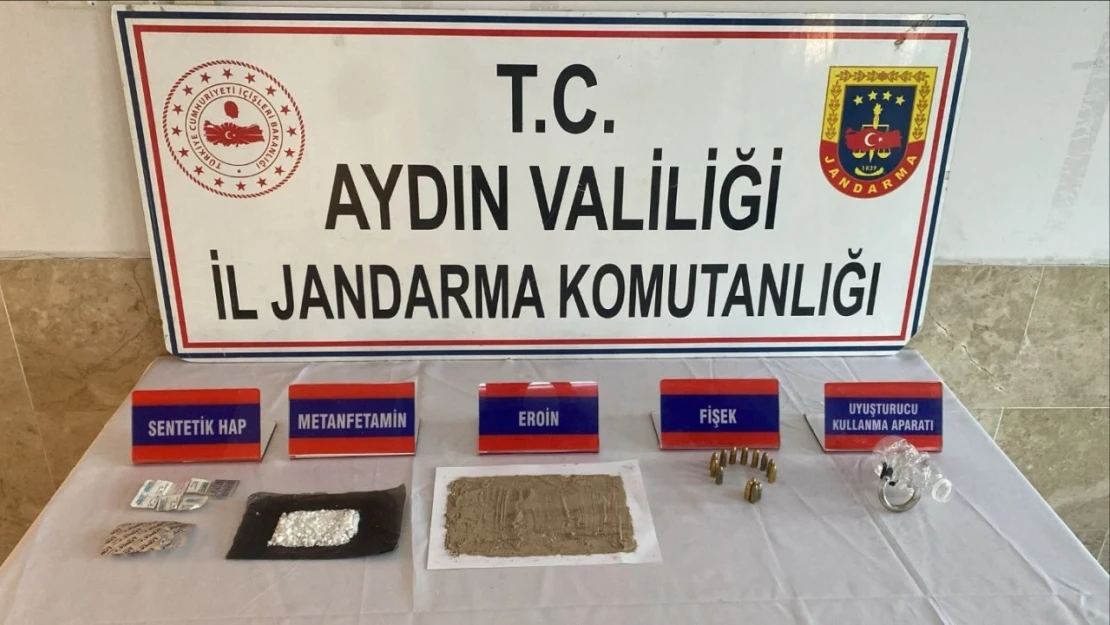 Pansiyon odasında uyuşturucu madde ile yakalandı