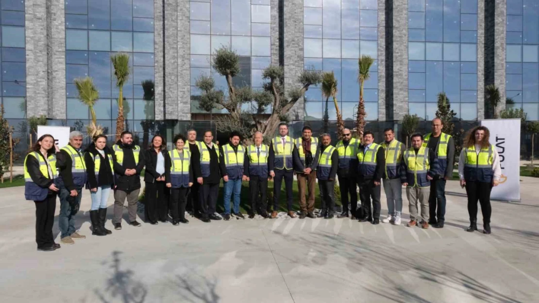 Polat Makina, Dünya Zeytin Ağacı Günü'nde Aydın'da basınla buluştu