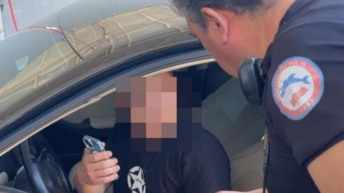 Polis uyandırmak için dakikalarca uğraştı