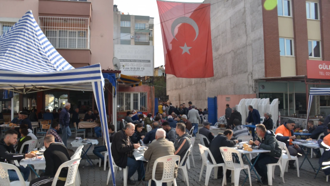Servis Kooperatiflnden şehitler için keşkek hayrı