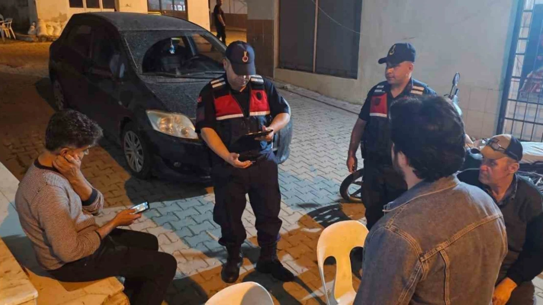 Sıcak Nokta uygulamasında 2 aranan şahıs yakalandı