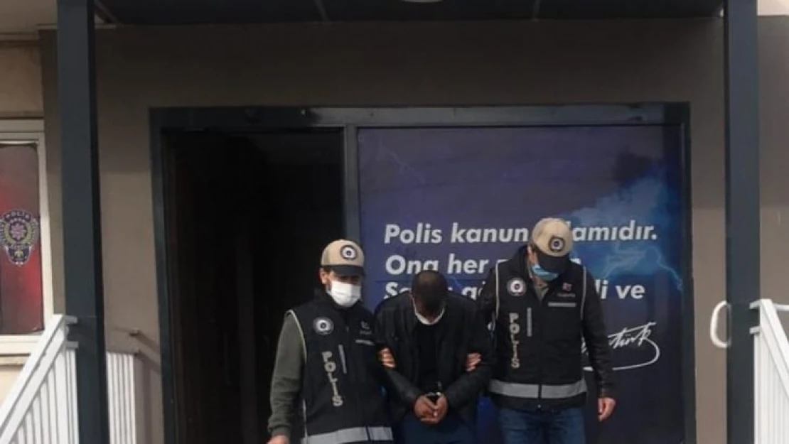 Sigara hırsızı polisten kaçamadı
