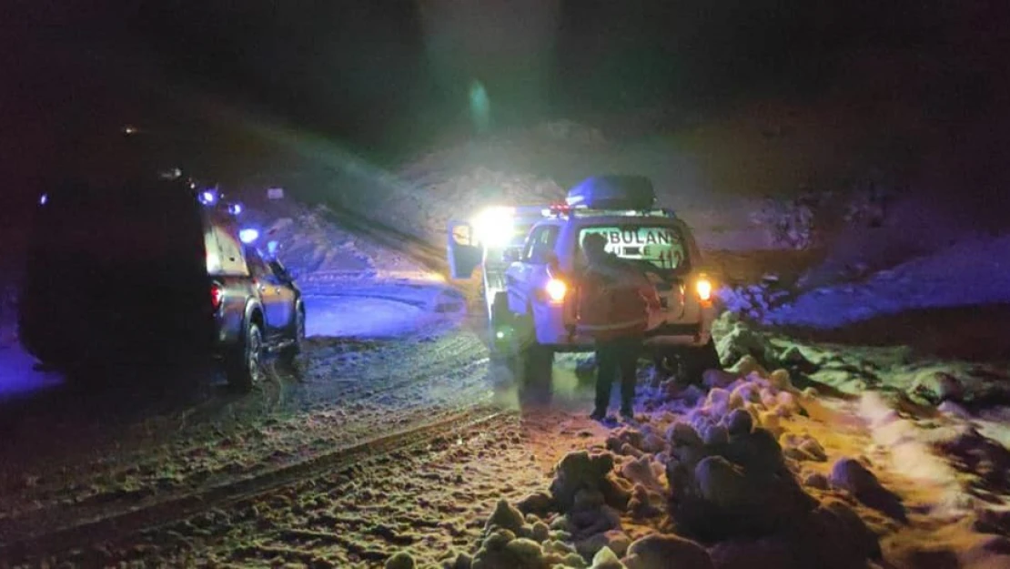 Siirt'te rahatsızlanan kadına UMKE ekipleri yetişti
