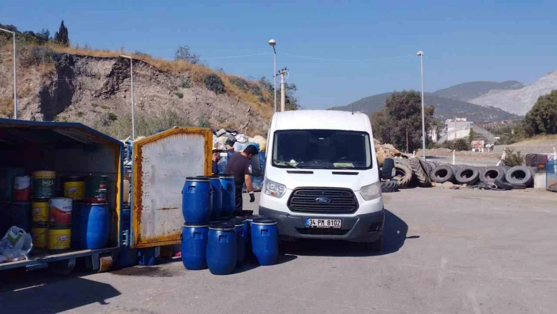 Söke Belediyesi'nin topladığı atık yağlar suların kirlenmesini önlüyor