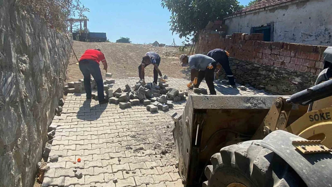 Söke Belediyesi yol çalışmalarına hızla devam ediyor