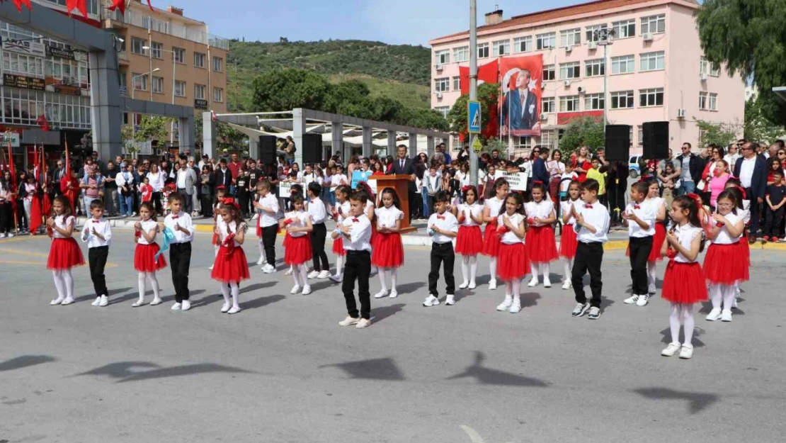 Söke'de 23 Nisan törenle kutlandı