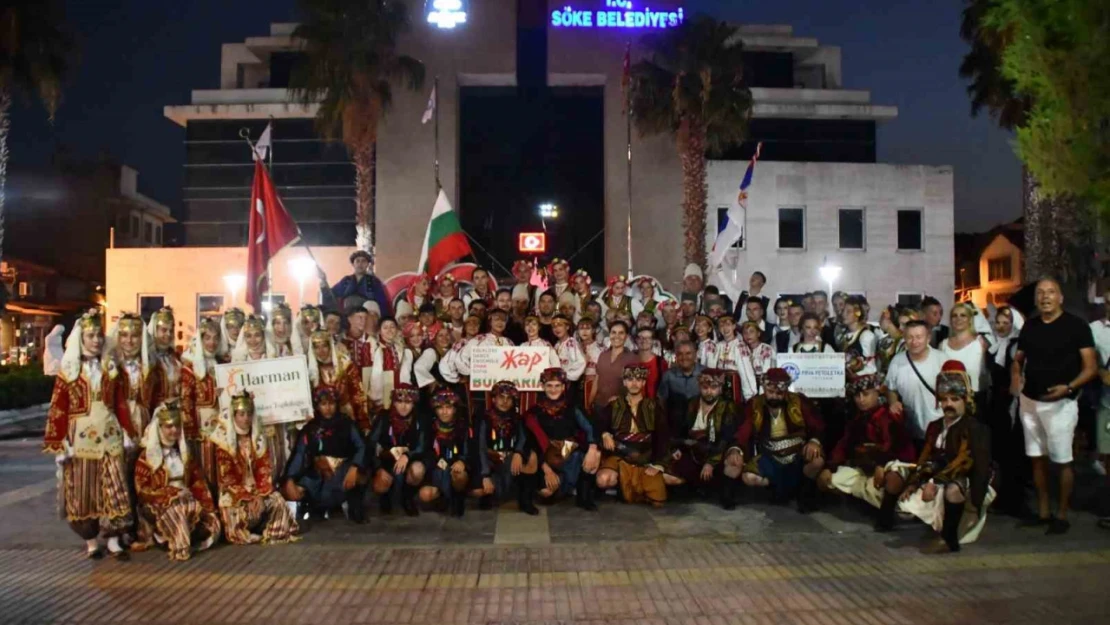 Söke Uluslararası Halk Oyunları Festivali renkli görüntülerle başladı