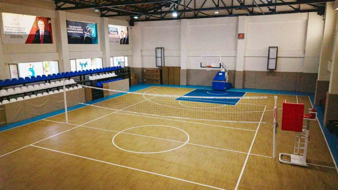 Sultanhisar Gençlik Merkezi ve Spor Salonu açıldı
