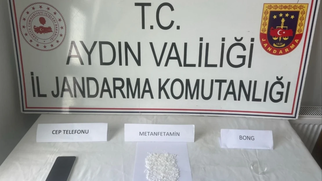 Şüpheli araçtan uyuşturucu çıktı