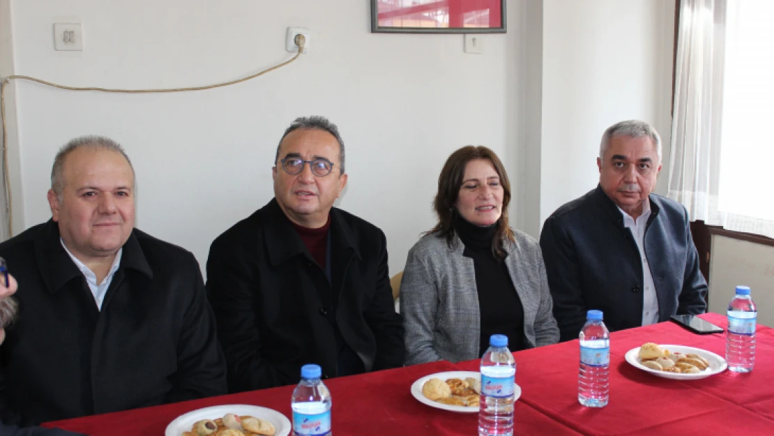 Tezcan: 'Türkiye'de emeklilik ek iş oldu'