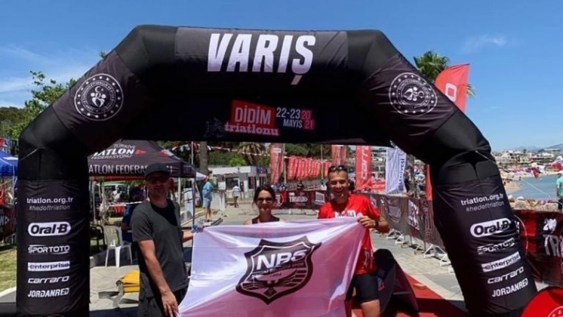 Triatlon yarışlarında Naz Naz rüzgarı