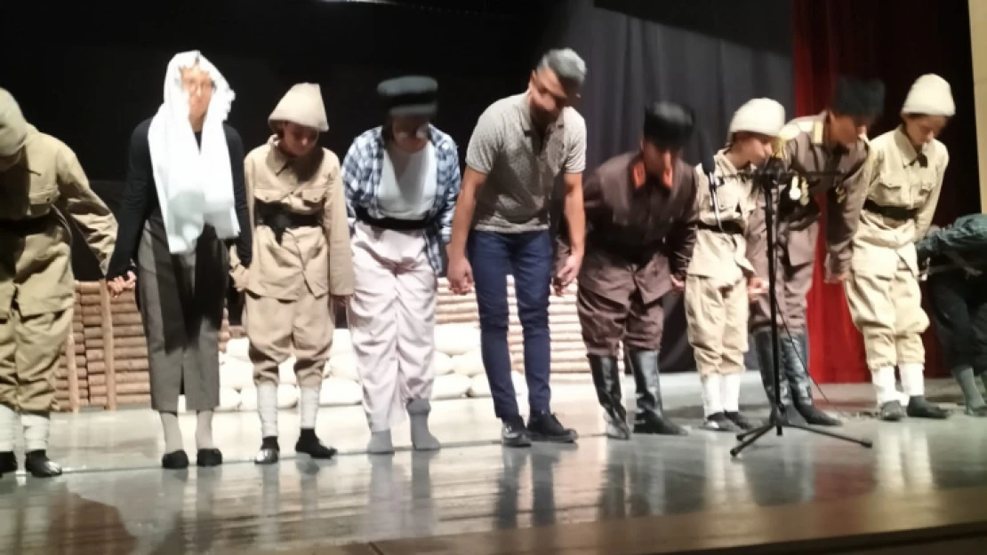 'Ya İstiklâl Ya Ölüm' hem ağlattı hem gururlandırdı