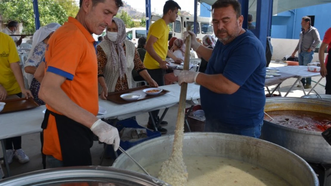 Yağdere'de gelenek bozulmadı