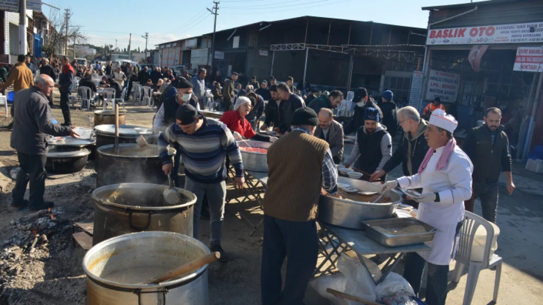 Yeni Sanayi esnafından 5 bin kişilik keşkek hayrı