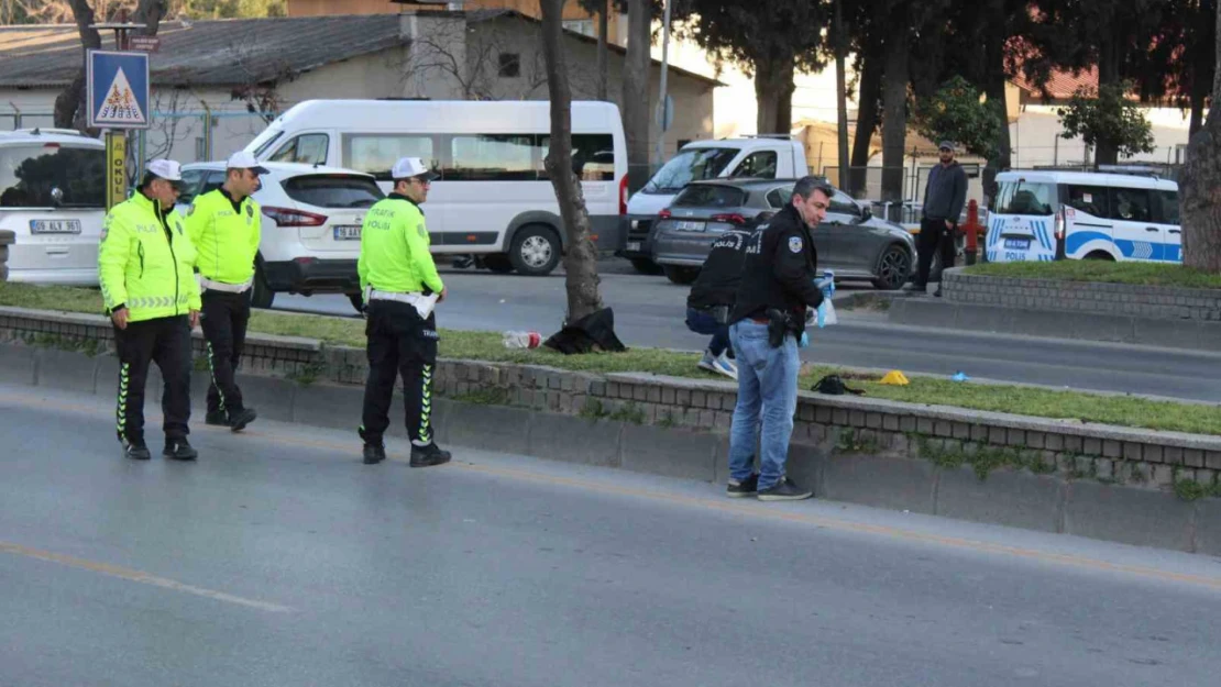 Yolun karşısına geçmek isterken otomobilin çarptığı kadın hayatını kaybetti