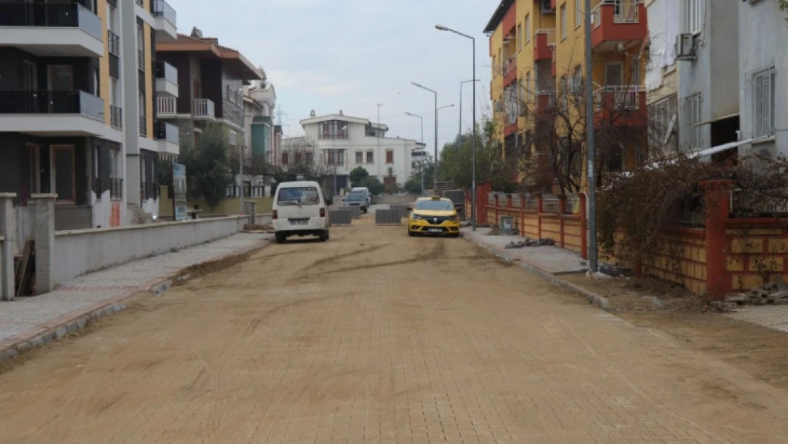 Zafer Mahallesi'nde yol çalışmaları devam ediyor