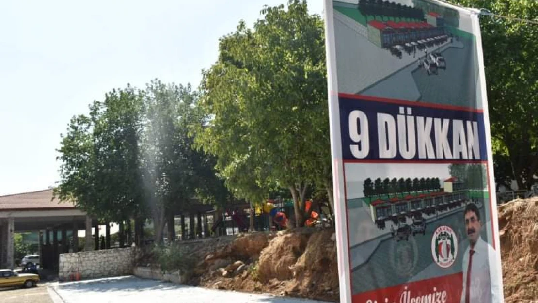 Zeki İnal'ın 3 ayda bitireceği 9 dükkan billboardlarda kaldı