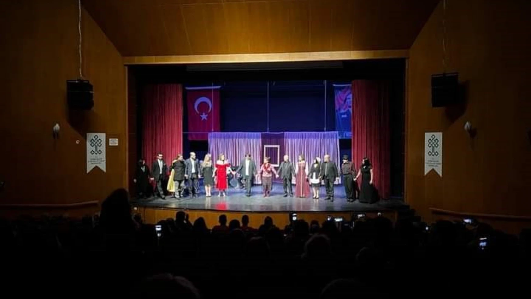 Alaturka Müzikali 'Yine bir Gülnihal' Kuşadası'nda seyirciyle buluşacak