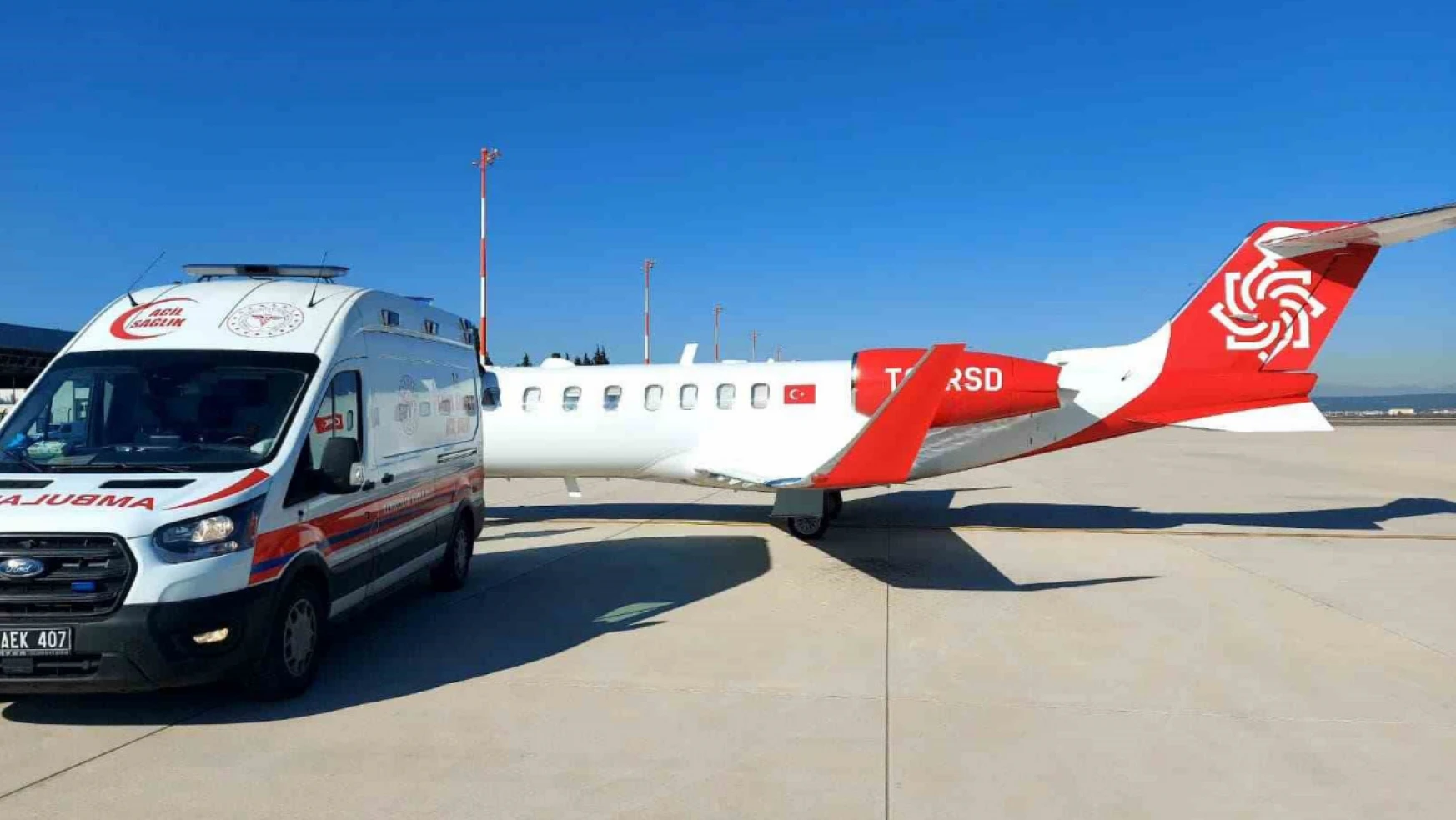 Ambulans uçak 10 günlük bebek için havalandı