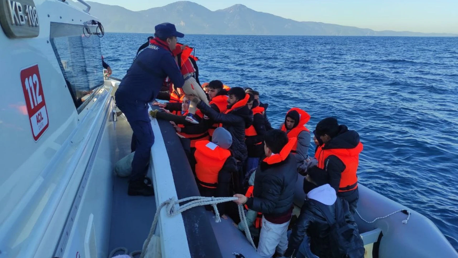 Aydın'da 14 düzensiz göçmen kurtarıldı