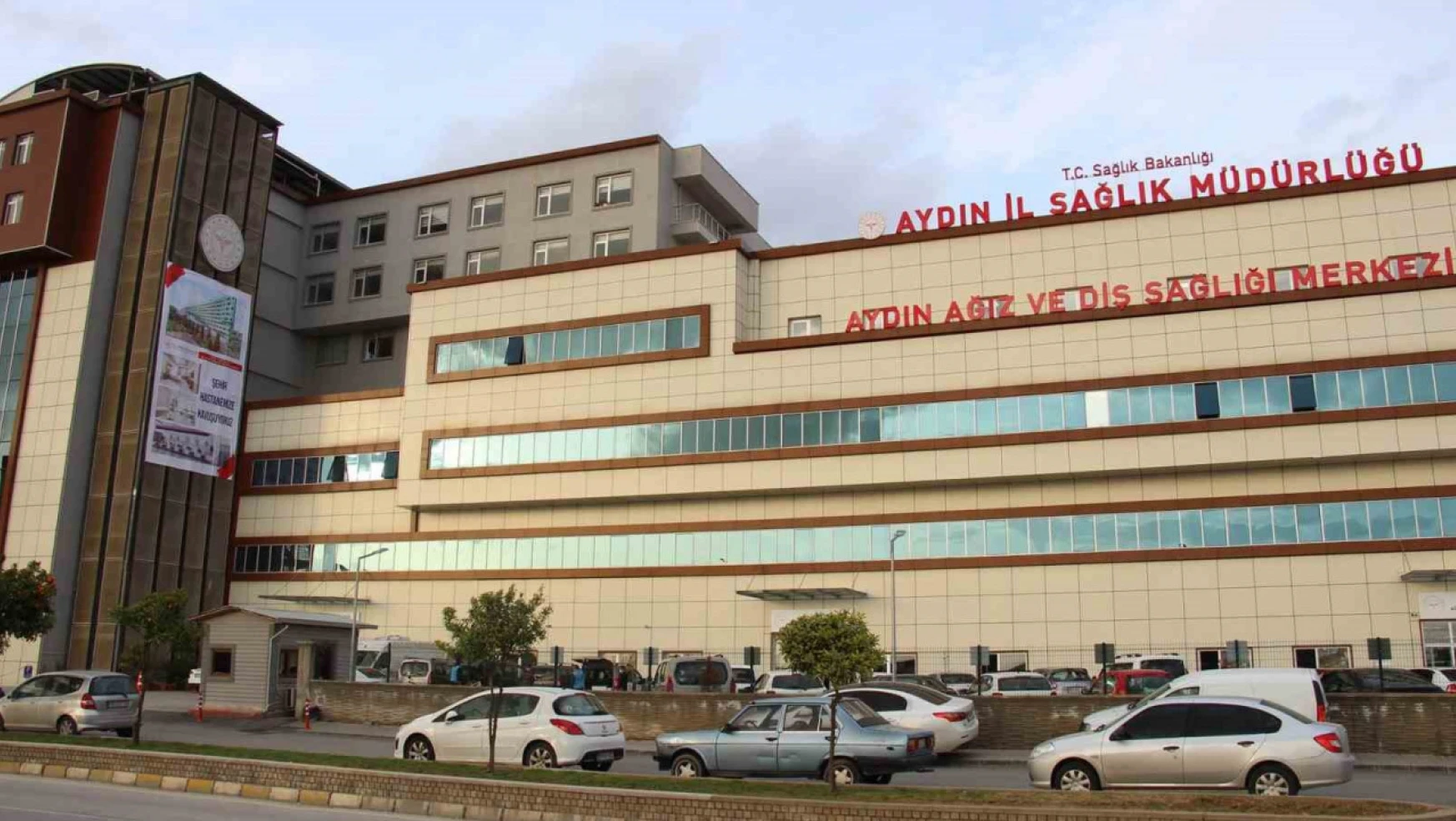 Aydın'da 9 bin sağlık personeli görev yapıyor