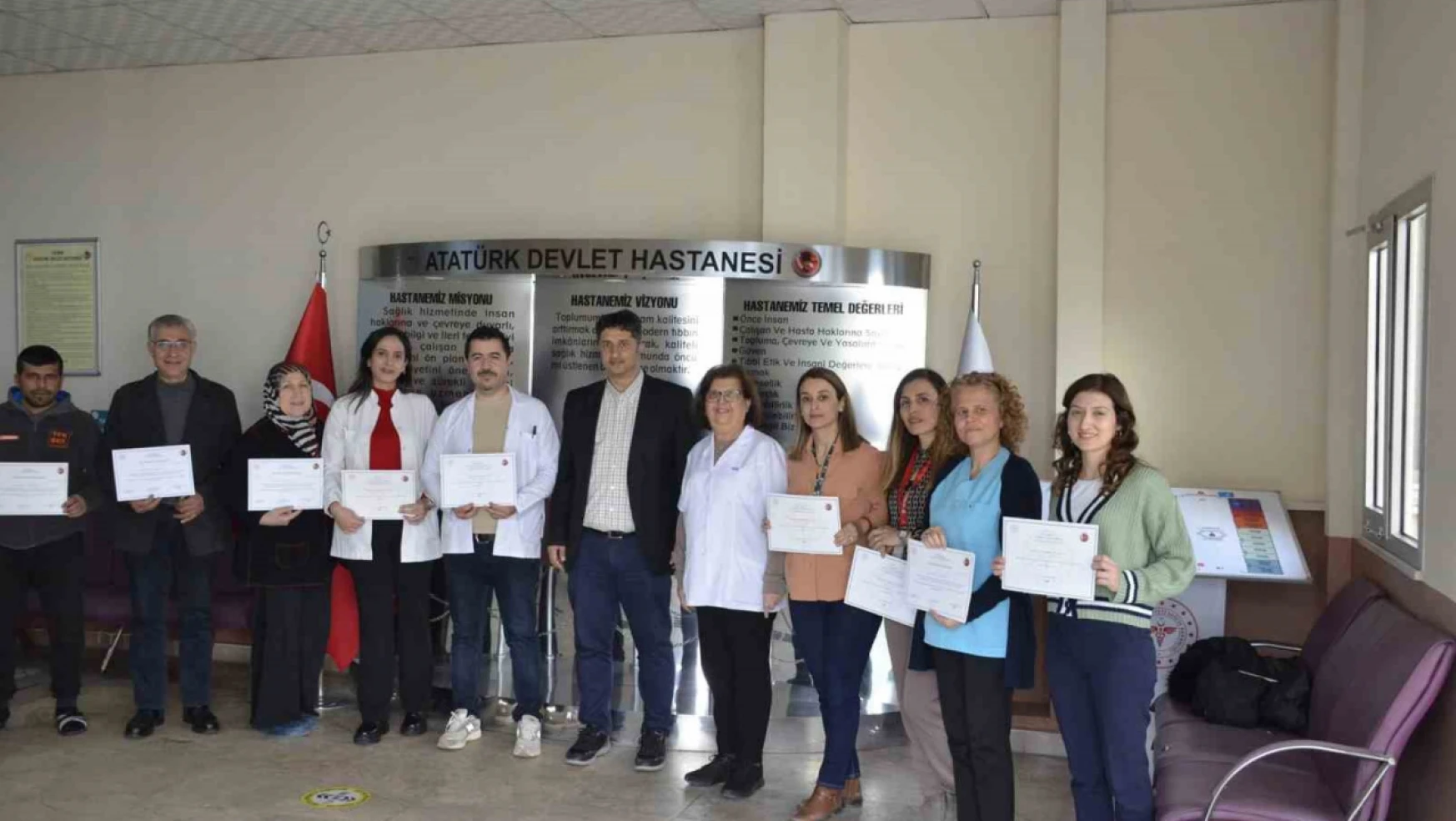 Aydın'da diyabet hastaları bilgileniyor, Diyabet Okulu mezunlarını verdi
