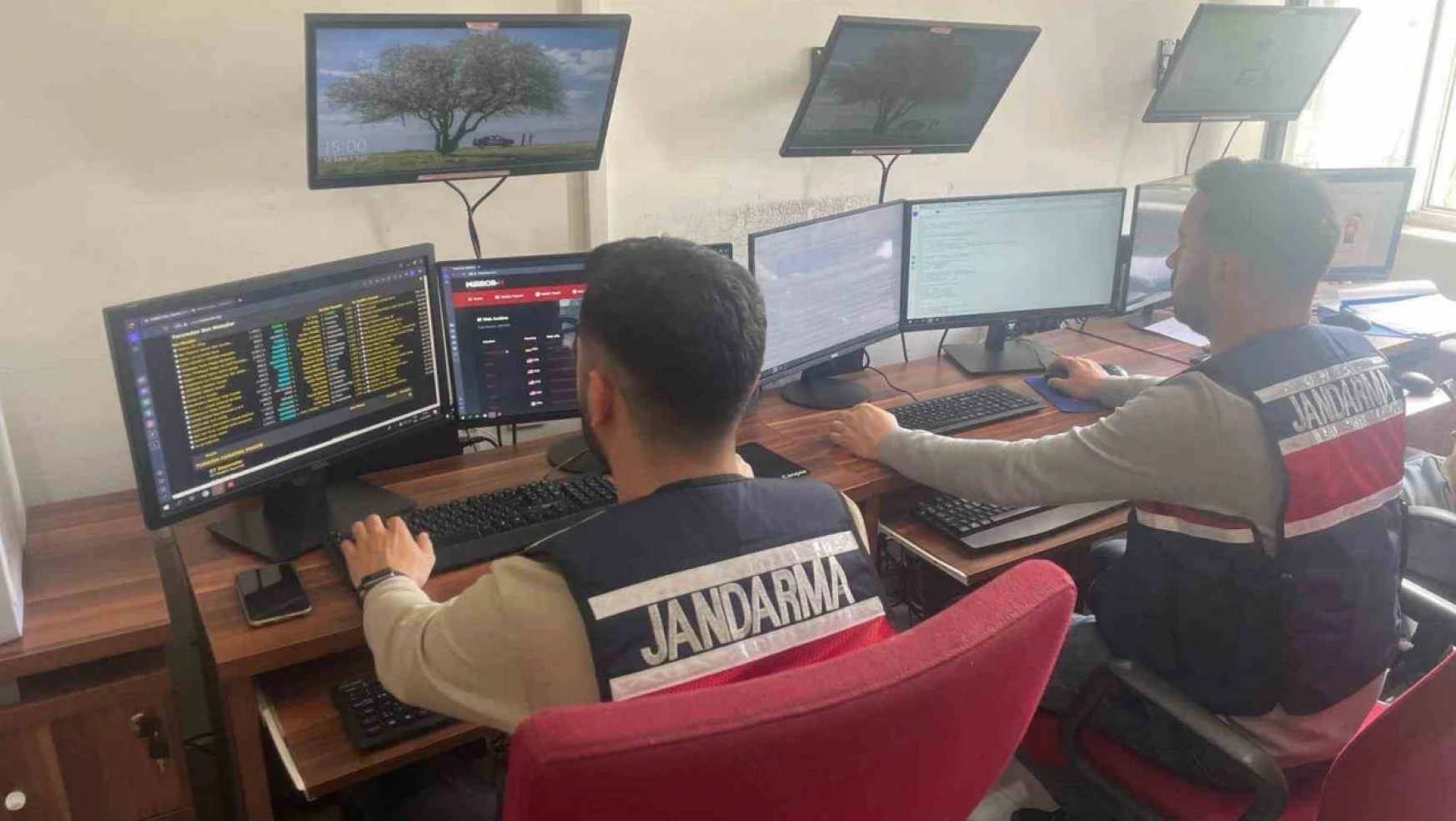 Aydın'da jandarma ekipleri siber suçlara yönelik çalışmalarını sürdürüyor
