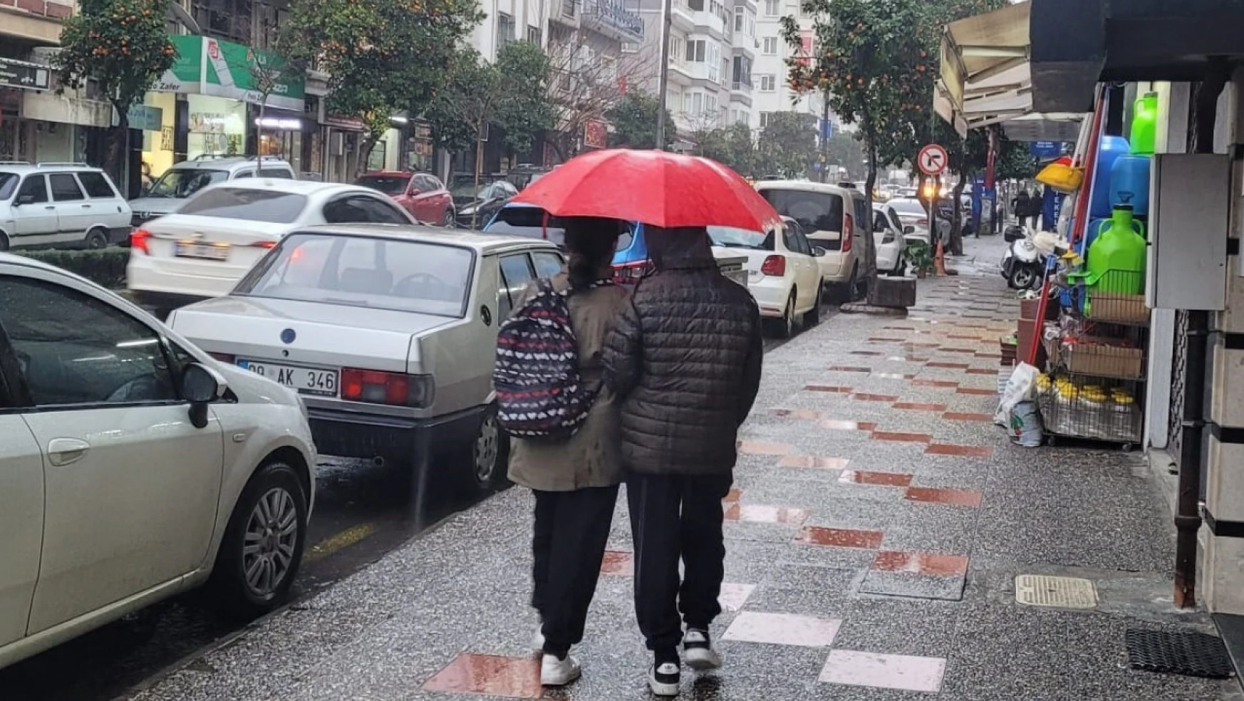 Aydın'da yağışlı hava etkili oluyor