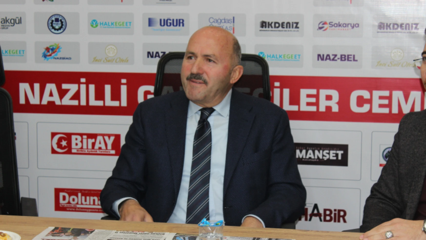 Başkan Ertürk 'Cumhuriyet Meydanı' projesinin müjdesini verdi