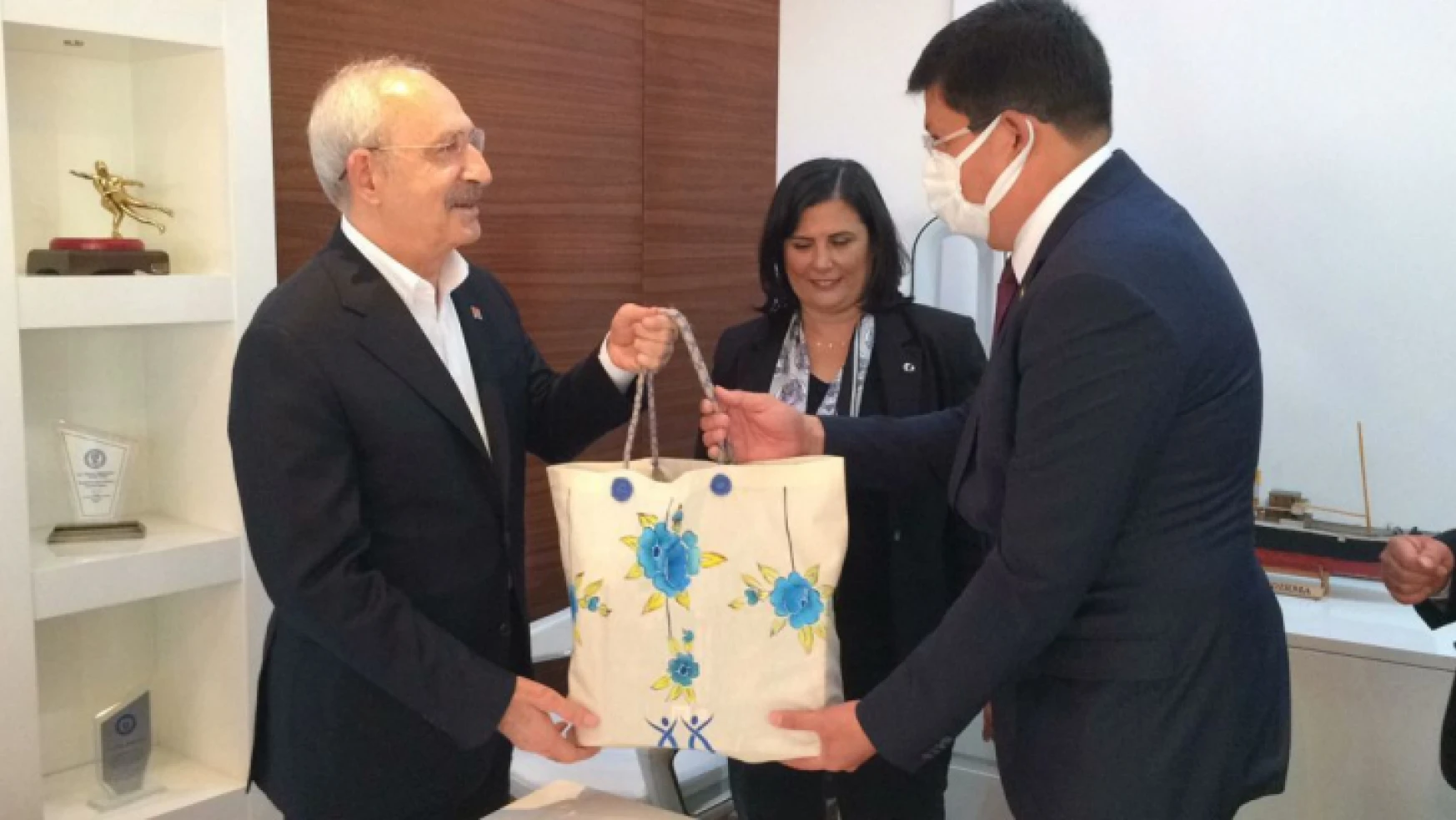 Başkan Özcan, CHP Lideri ile bir araya geldi