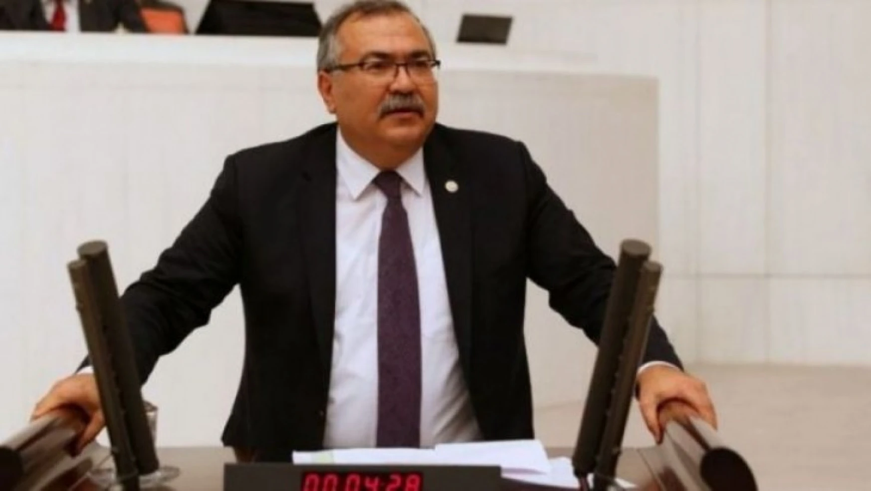 CHP'li Bülbül, süt alınmayacağı yönündeki iddiaları bakana sordu