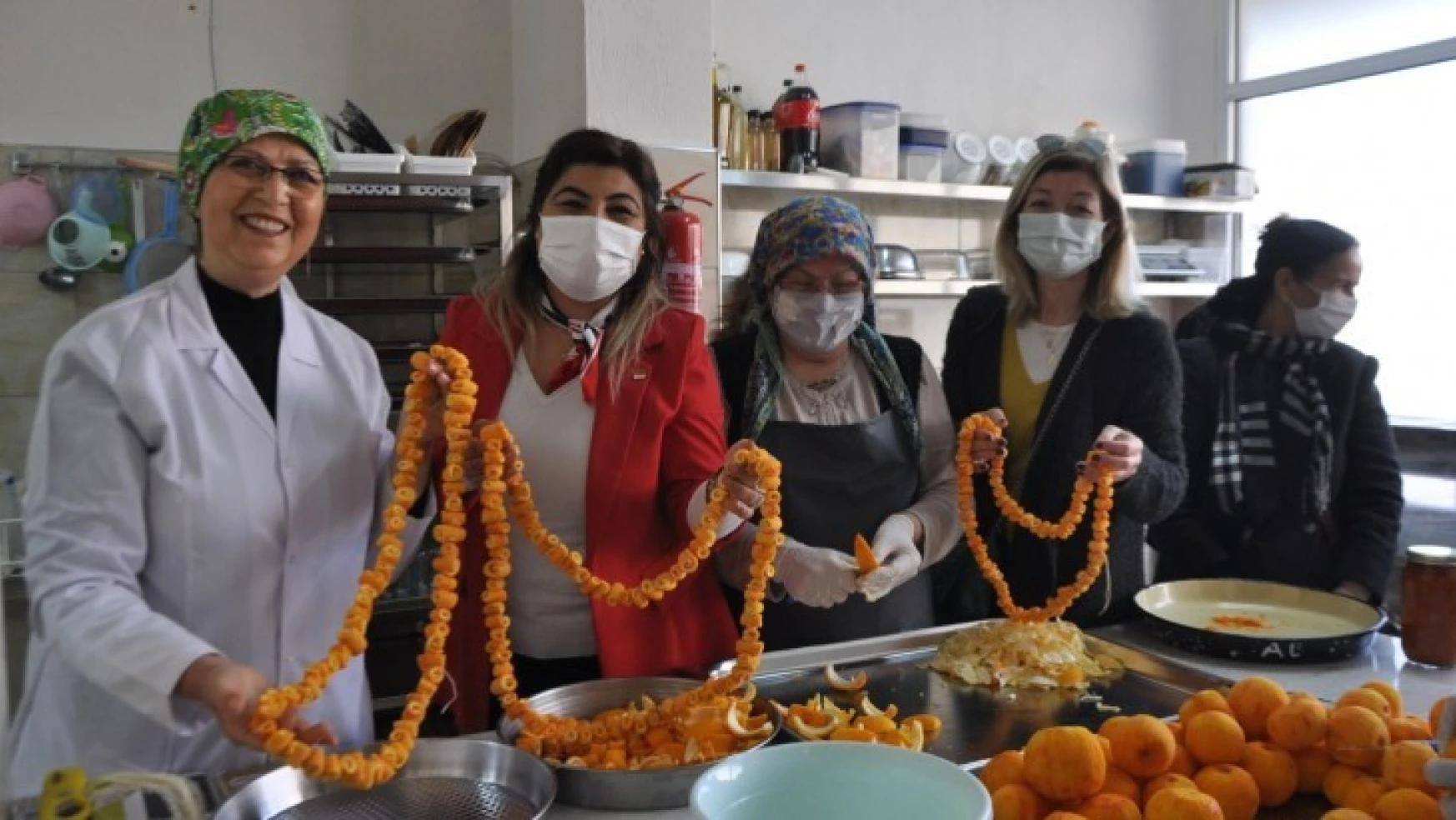 CHP'li kadınlardan kadın girişimciye destek ziyareti