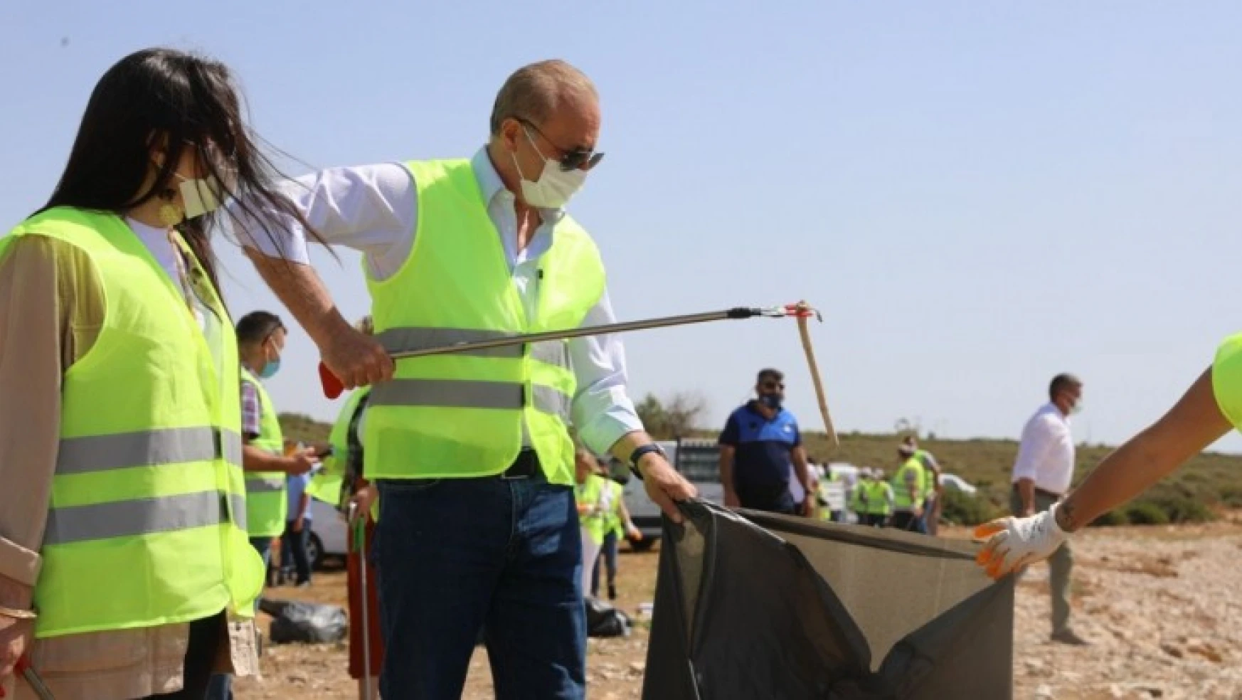 Didim'de deniz çöpleri izleme projesi temizliği