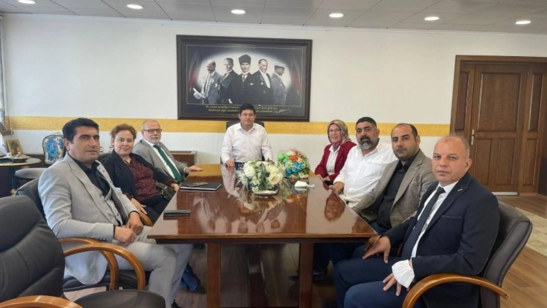 Gelecek Partisi'nden Özcan'a teşekkür ziyareti