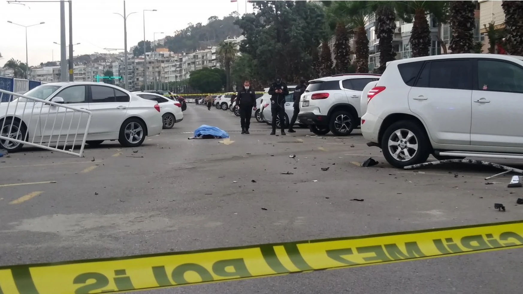 İzmir'de kontrolü kaybeden sürücü yayaya çarptı: 1 ölü