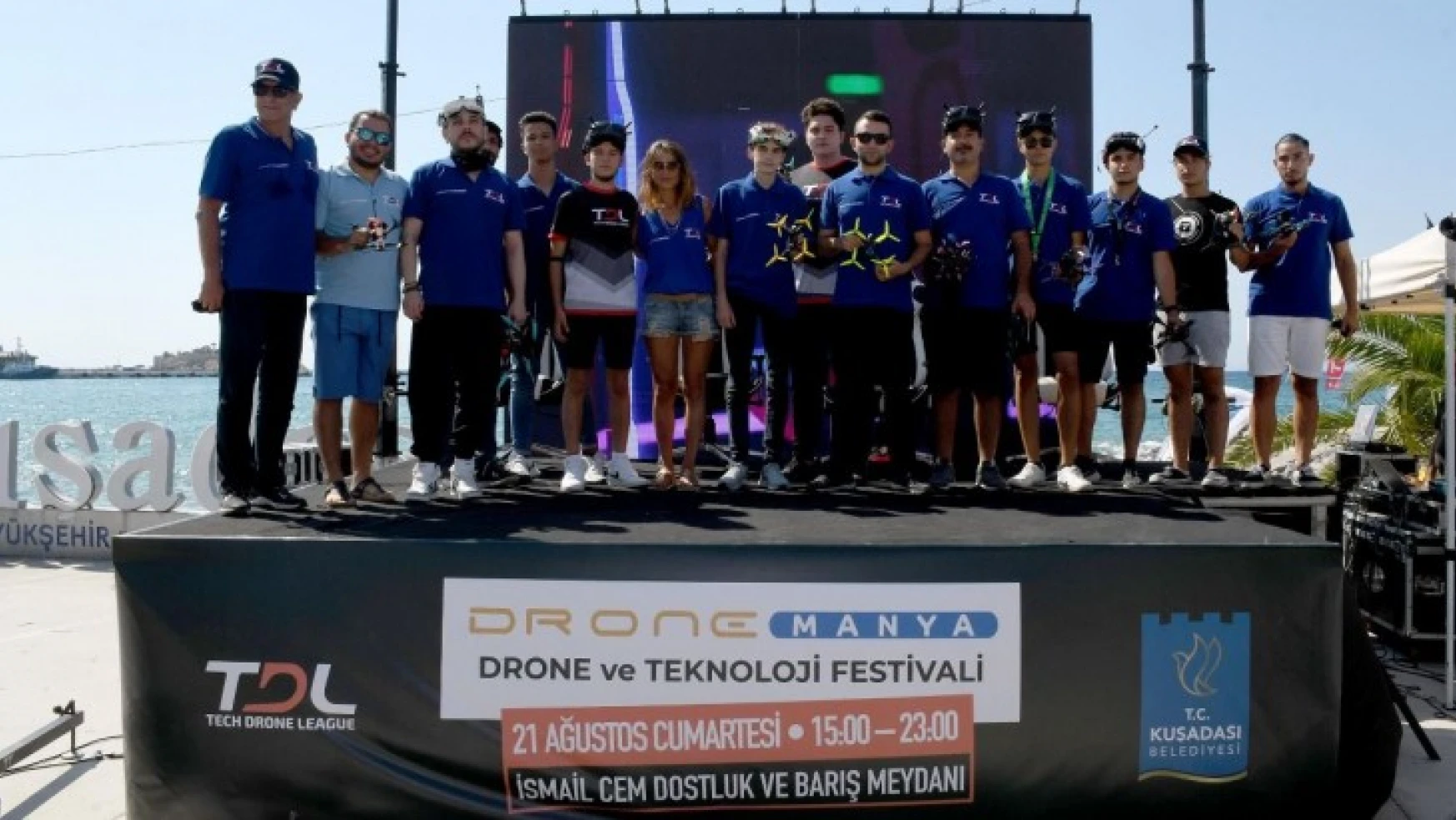 Kuşadası'nda drone yarışmaları nefes kesti