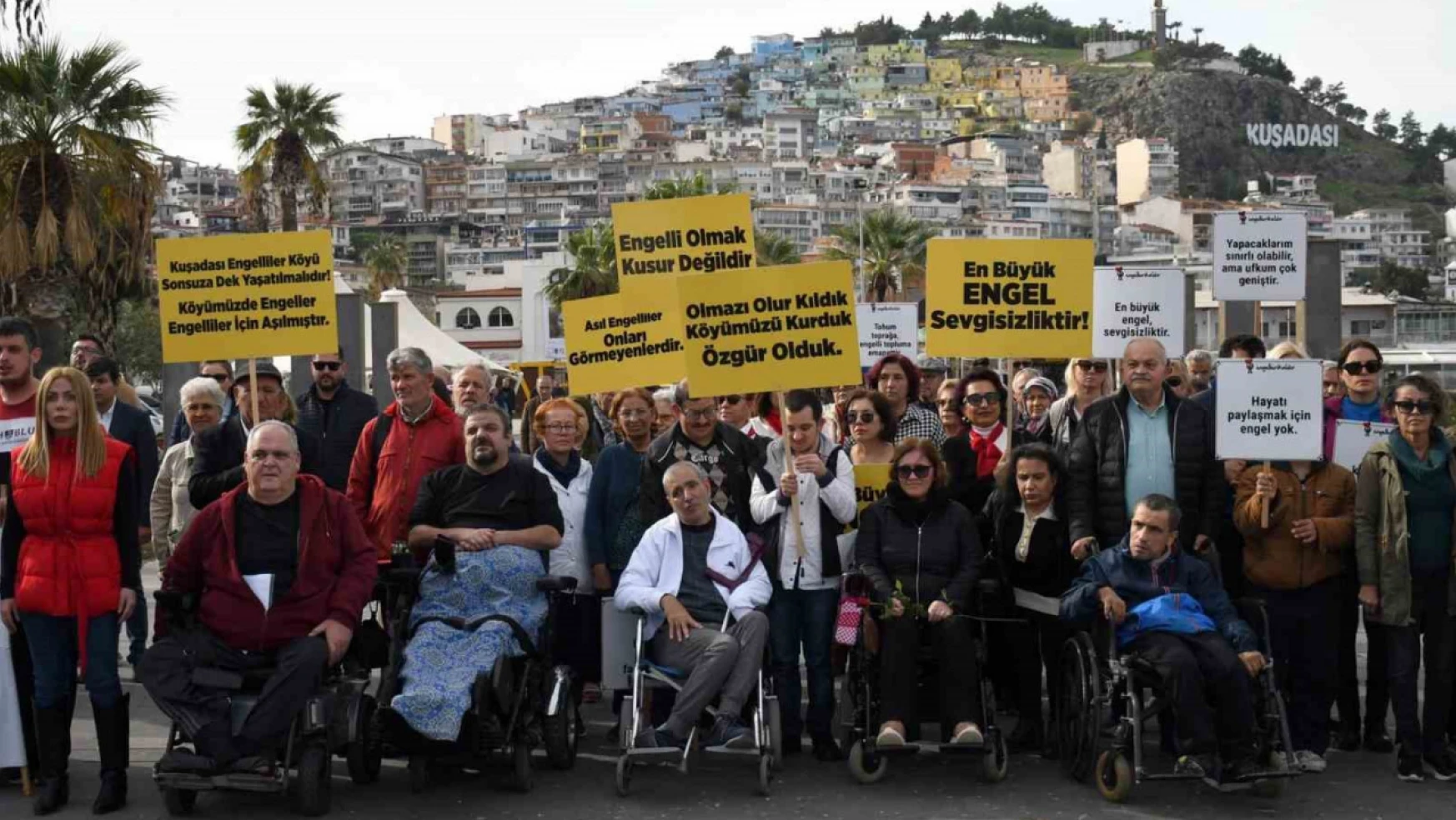 Kuşadası'nda Dünya Engelliler Günü kutlandı
