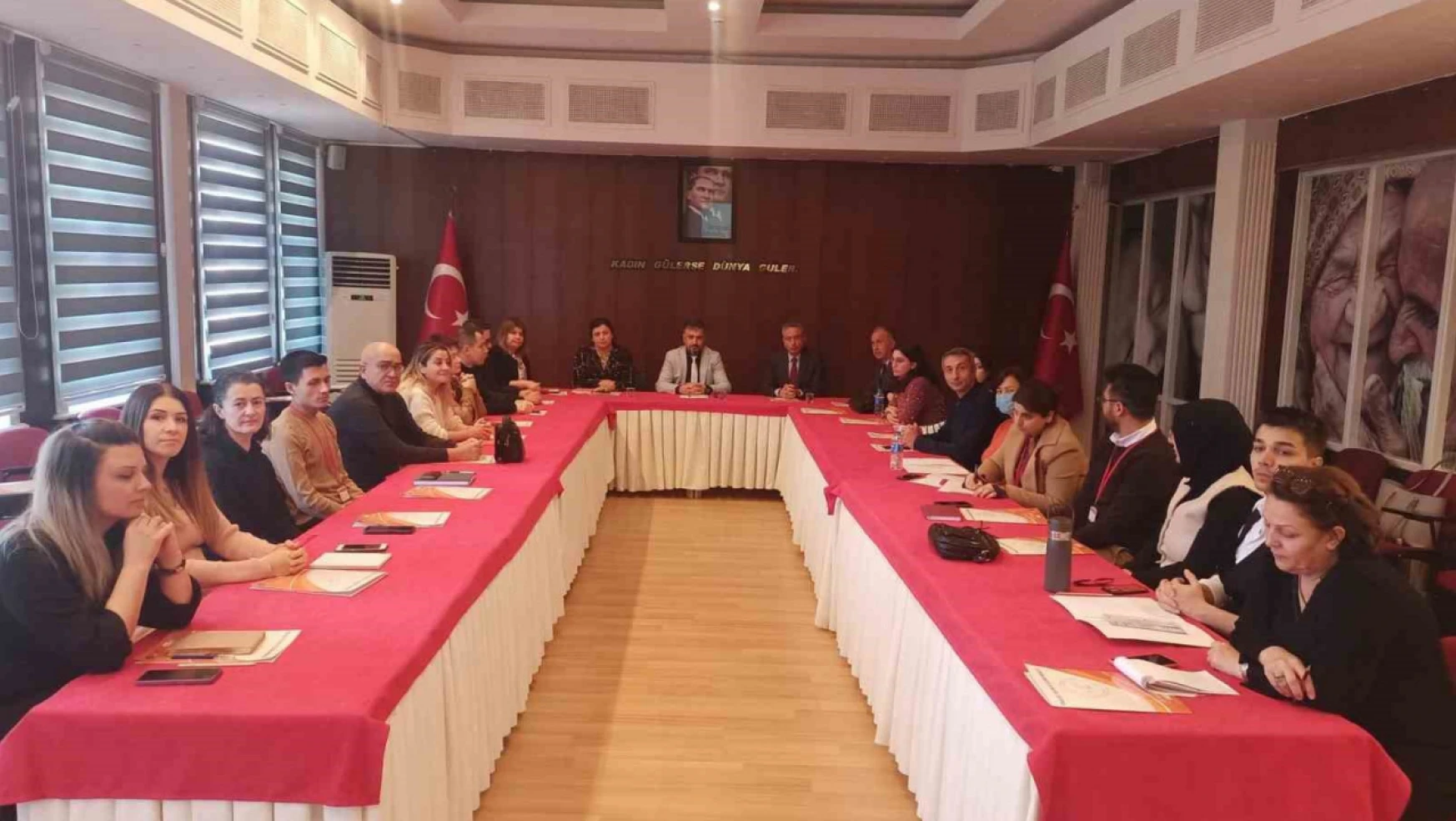 Müdür Kömürcüoğlu, yeni yıl projelerini değerlendirdi
