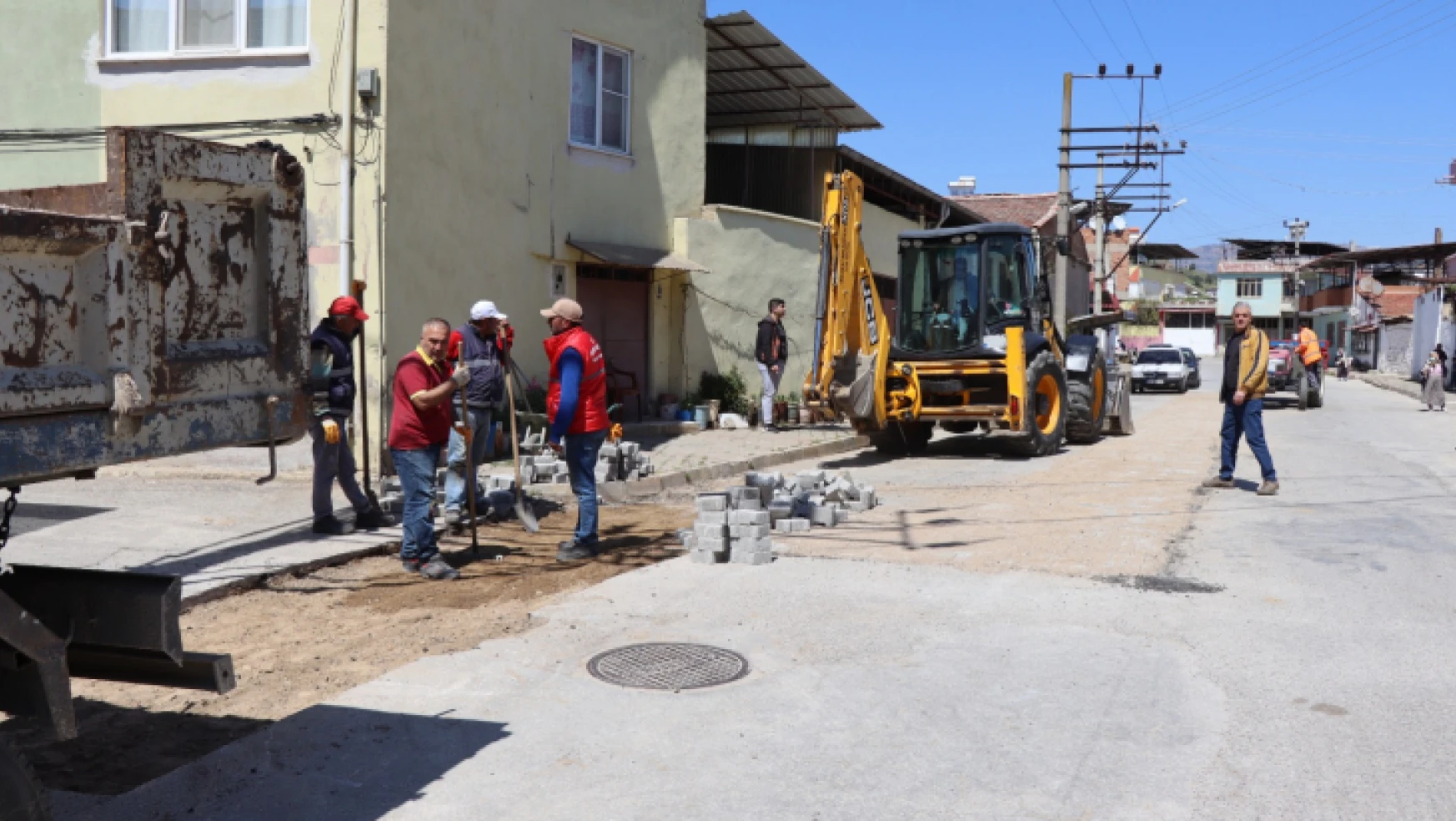 Nazilli Belediyesi'nden Arslanlı'da hummalı çalışma